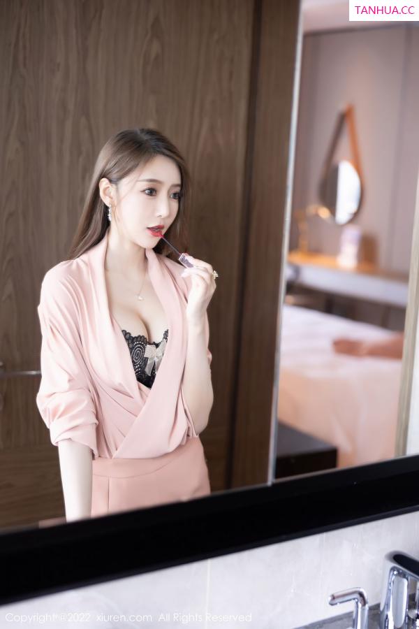 王馨瑶  [XiuRen]高清写真图 2022.07.11 No.5257 王馨瑶yanni第2张图片